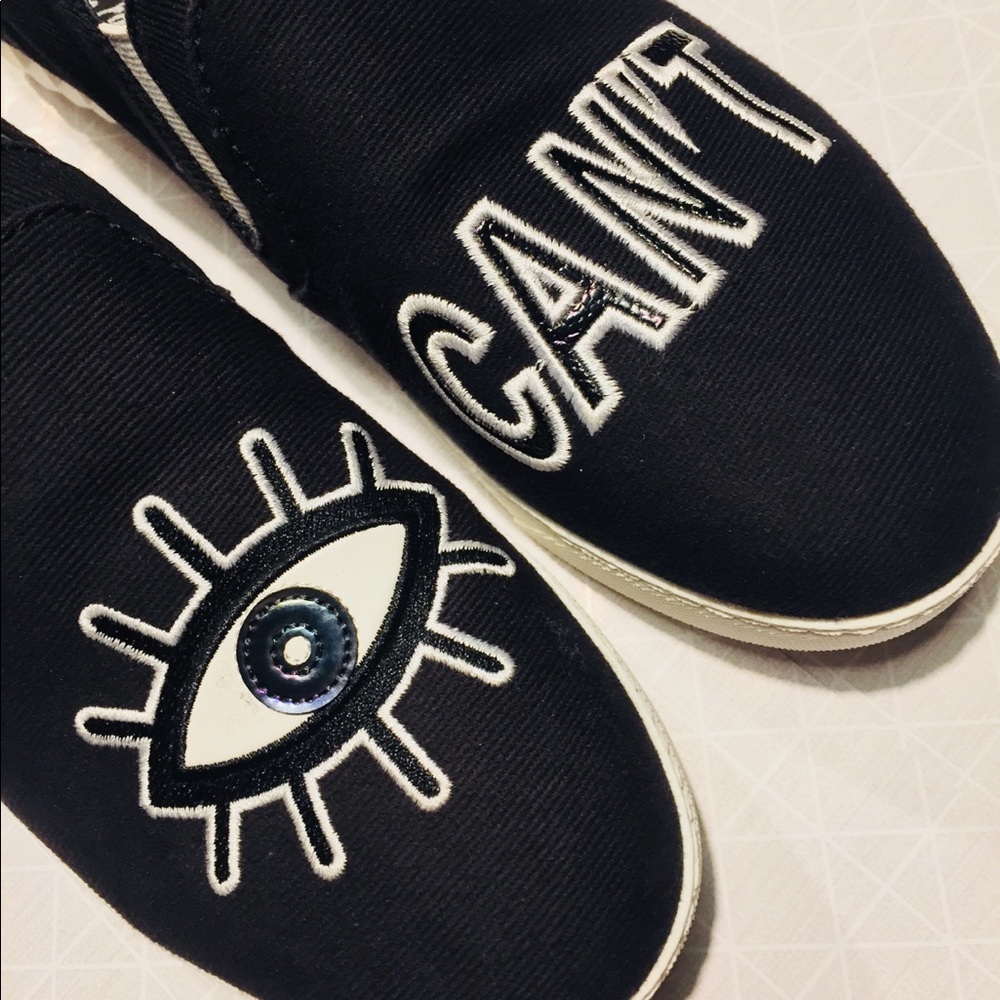Sam Edelman EYE CANT Slip ons👀🚫👀